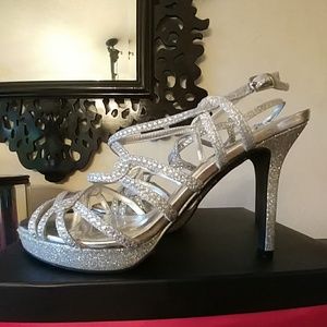 Sparkly Silver Heels 7.5